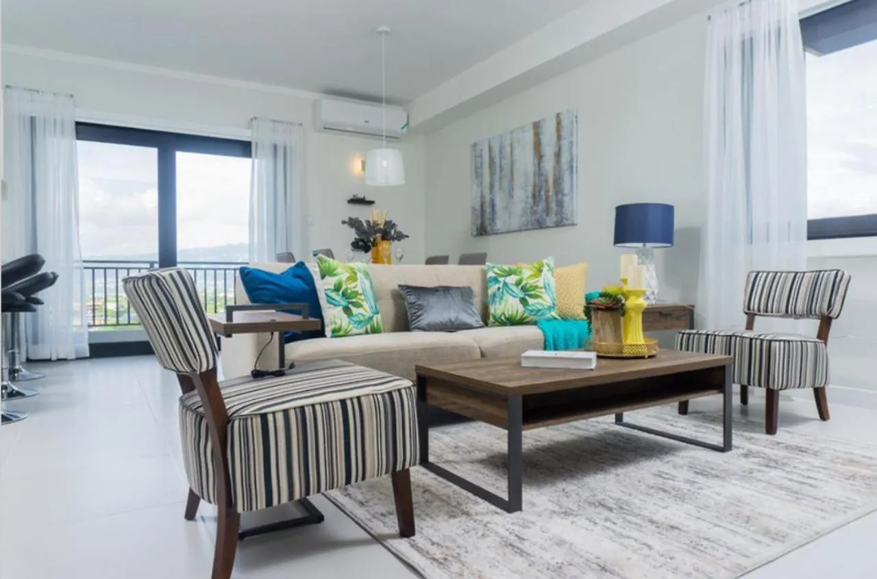 Via Apartments @ New كينغستون