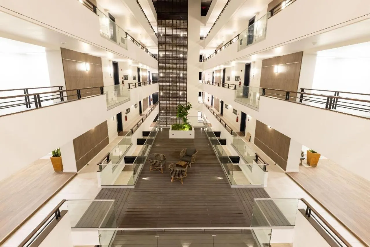 Via Apartments @ New كينغستون
