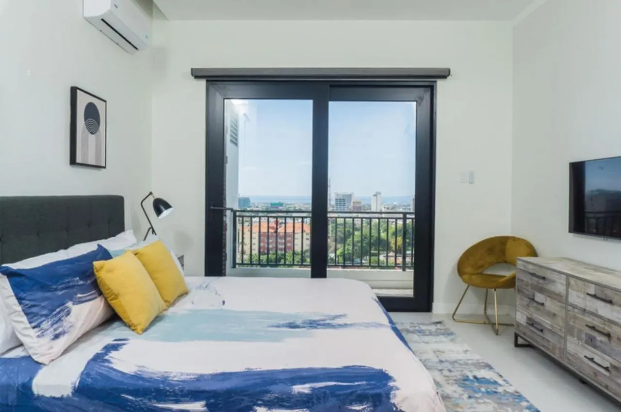 Via Apartments @ New كينغستون